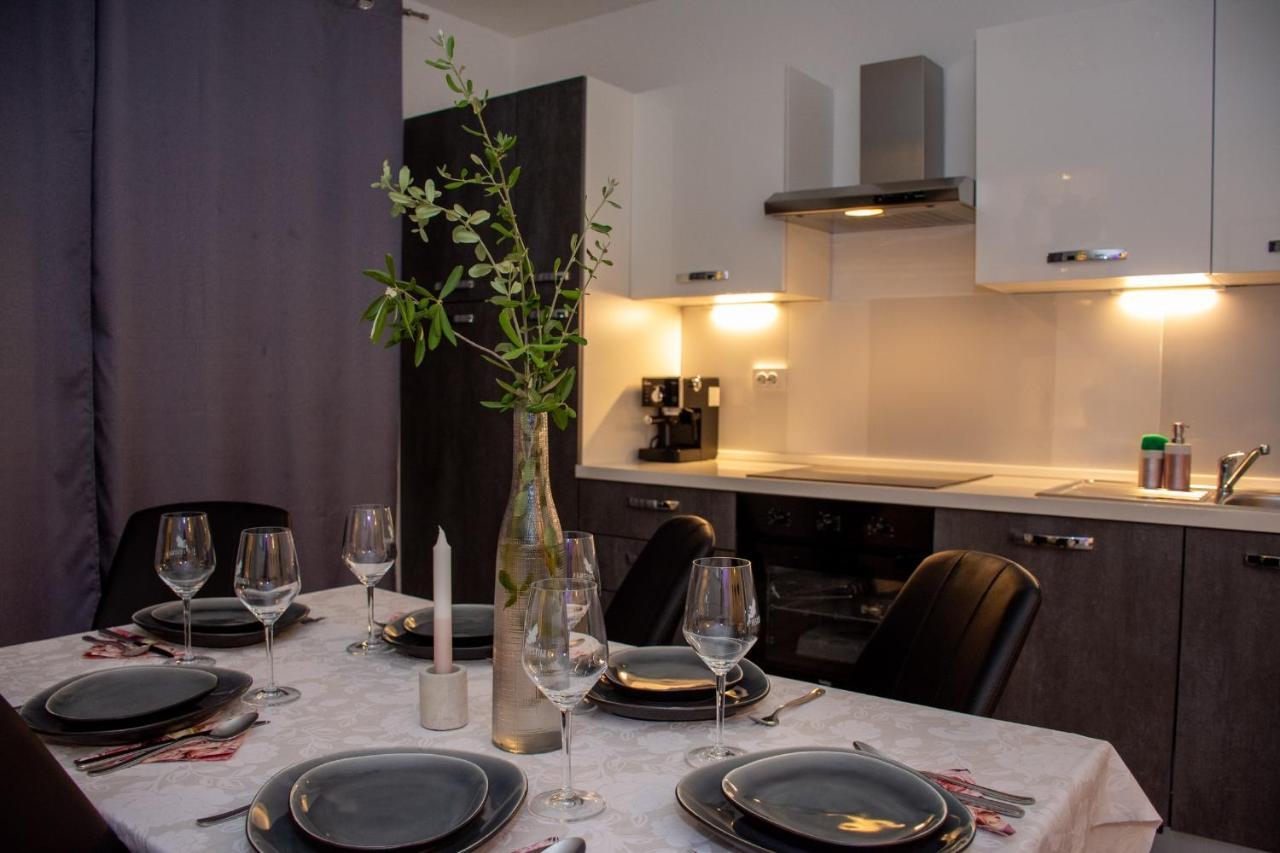 Apartment 7 *